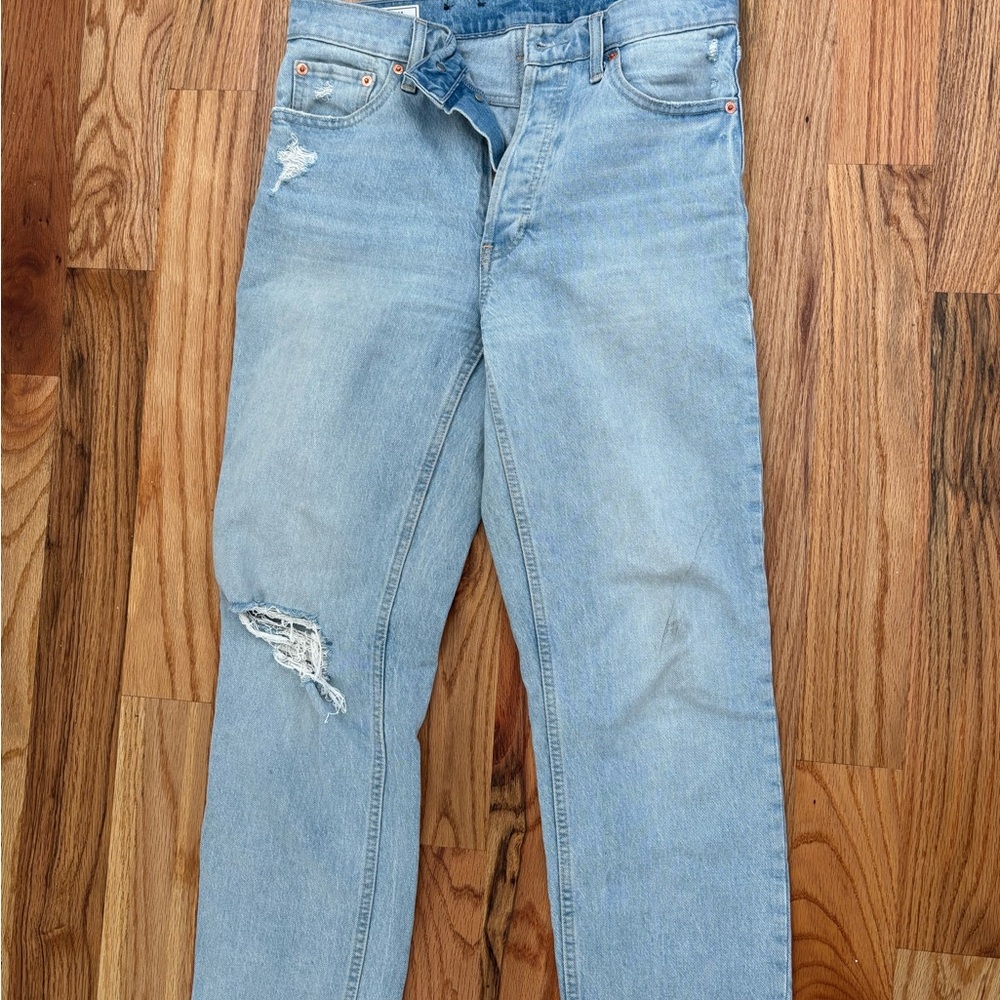 Gap women’s cheeky straight high rise jeans